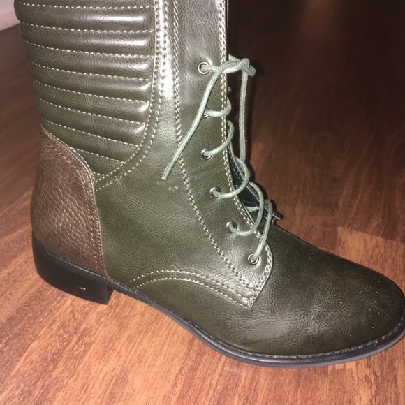 French blu Shoes - Green and brown lace up boots